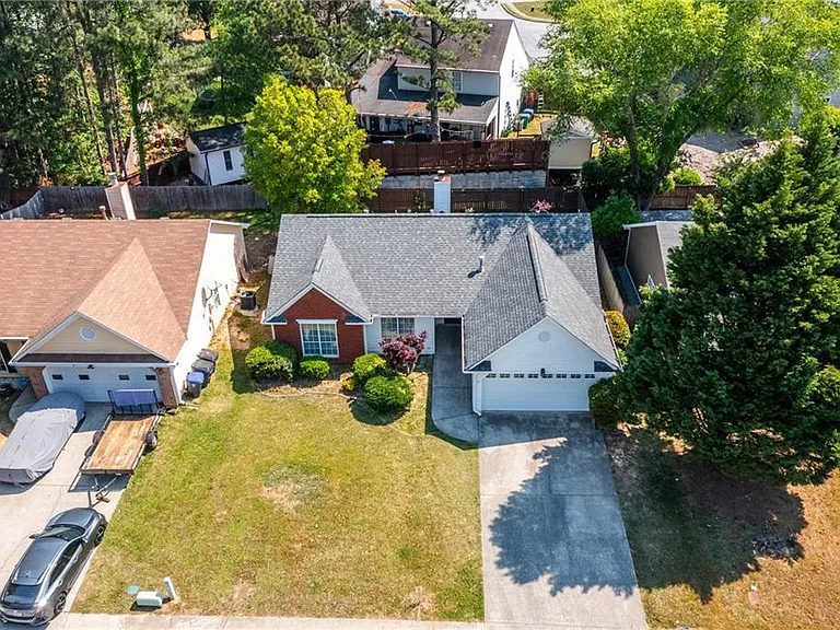 2110 Racquet Club Cir — Photo 38