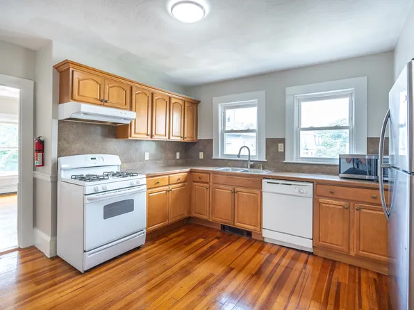 30 Chestnut St #2, Malden, MA 02148