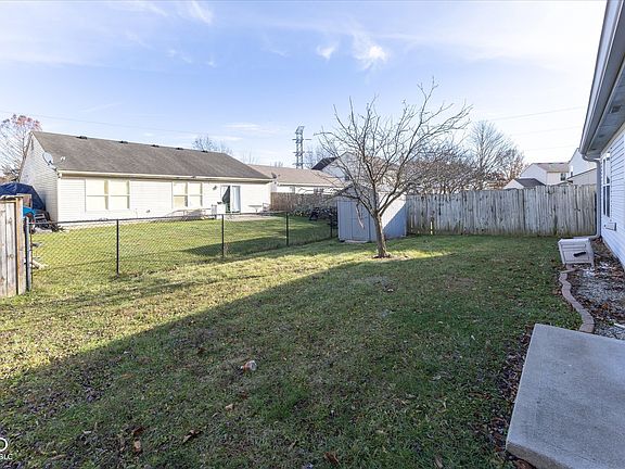 2nd image of 2233 Historic Oaks Blvd