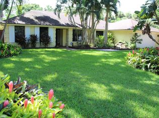 945 26th St, Vero Beach, FL 32960