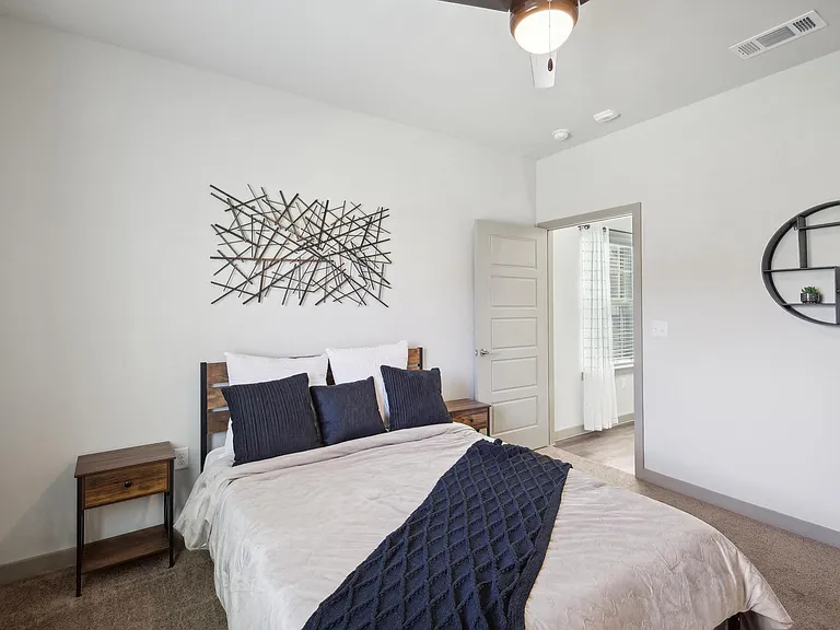 Azora Ranch Apartments — Photo 8