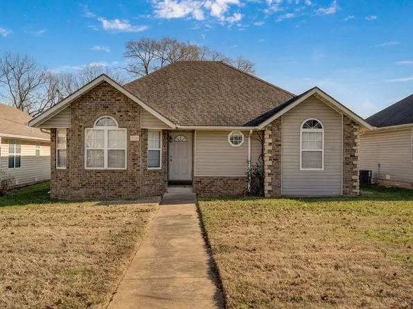 3330 N National Avenue, Springfield, MO 65803