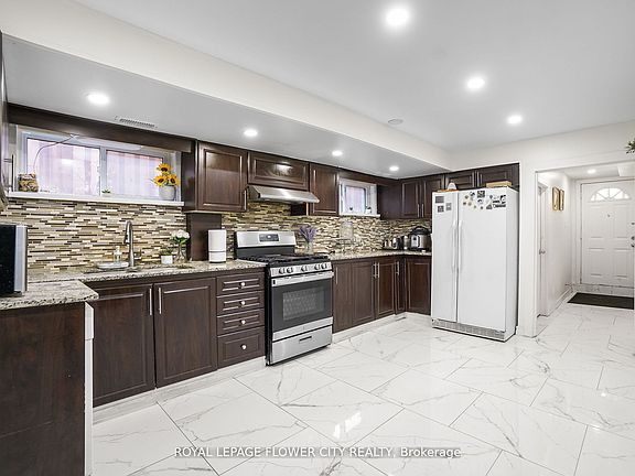 4th image of 167 Shoreham Dr