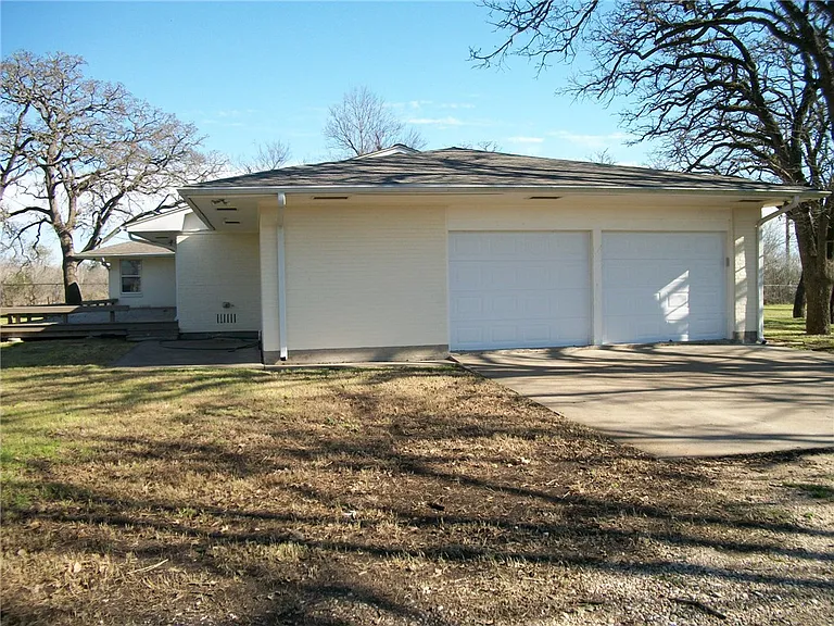 5601 Boonville Rd — Photo 5