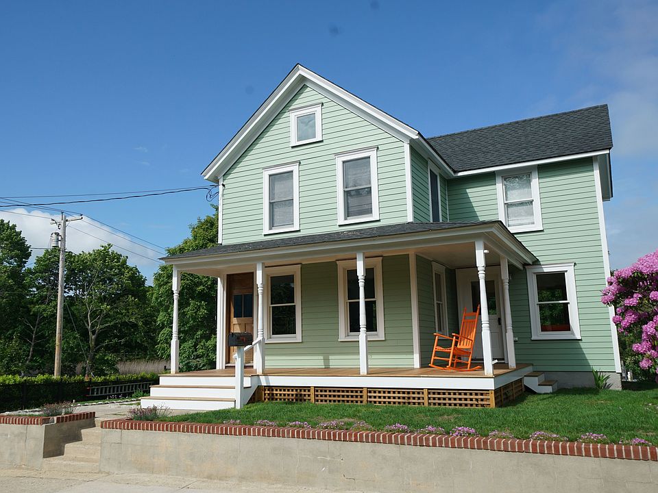 1st image of 1050 Champlin Pl