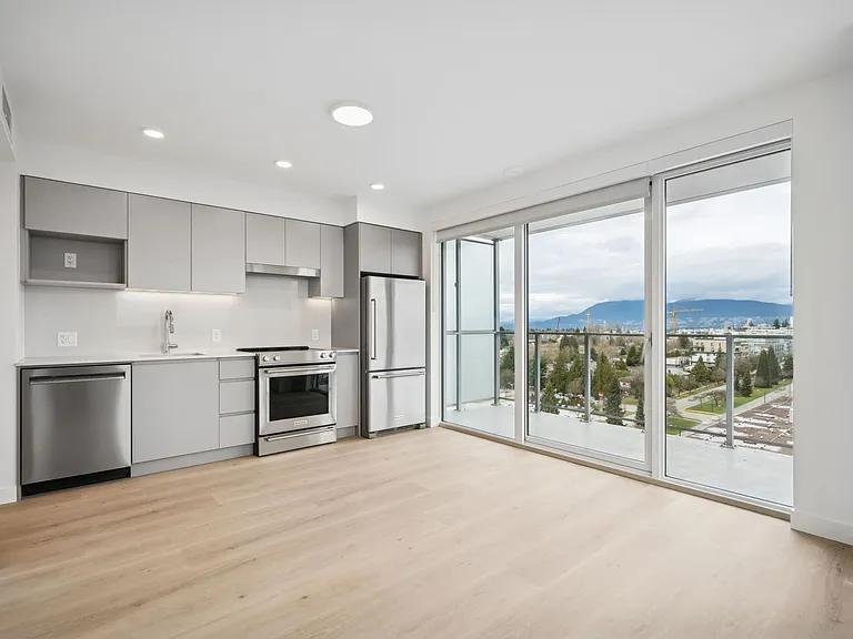 5670 Cambie St — Photo 95