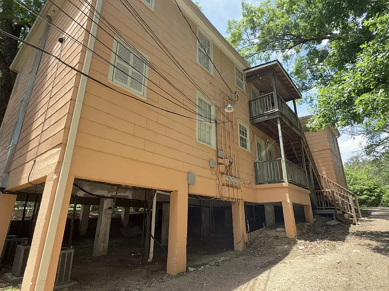 1334 N Jefferson St #2 — Photo 4
