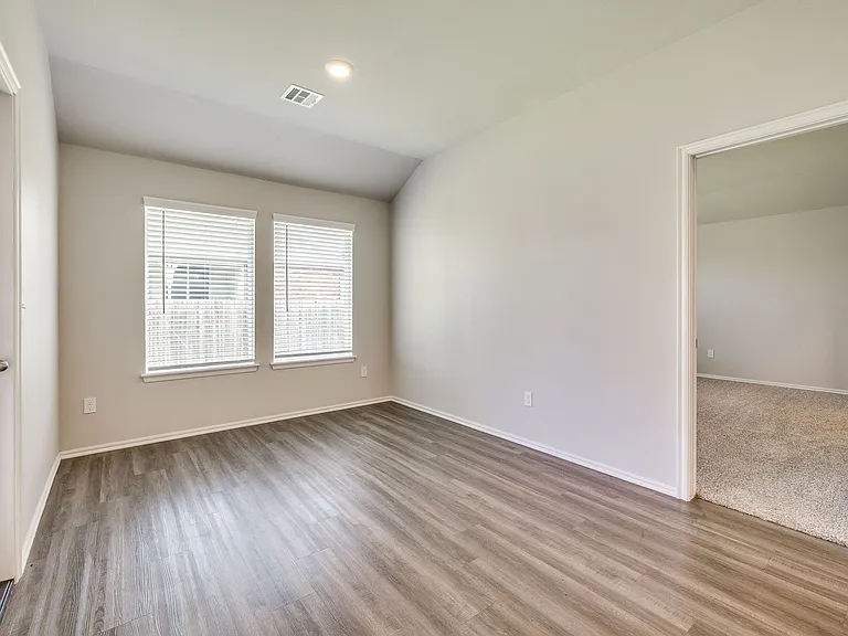 3102 Debbie Ln — Photo 41