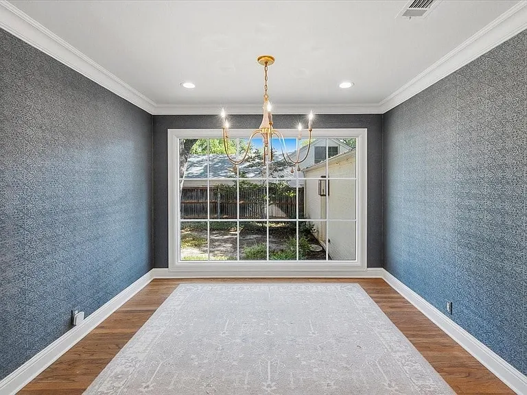 329 Eastwood Ave — Photo 13