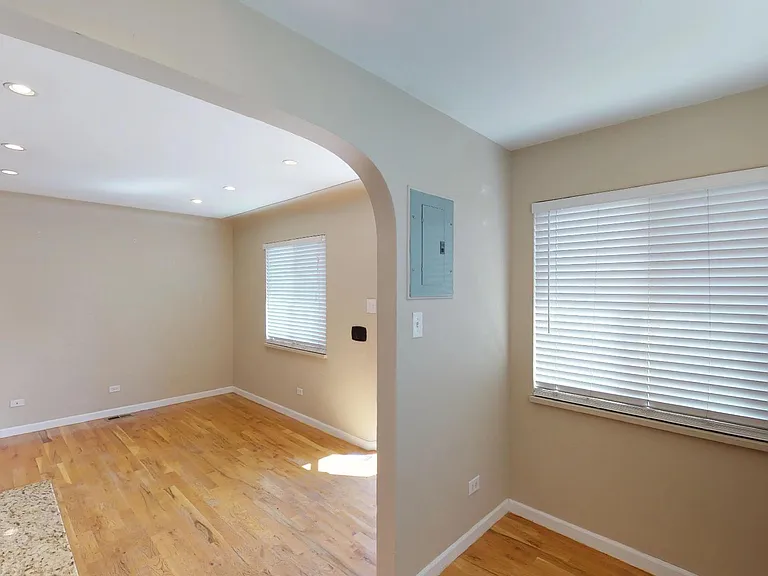 3658 N Clay St — Photo 11
