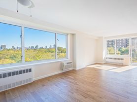 392 Central Park W