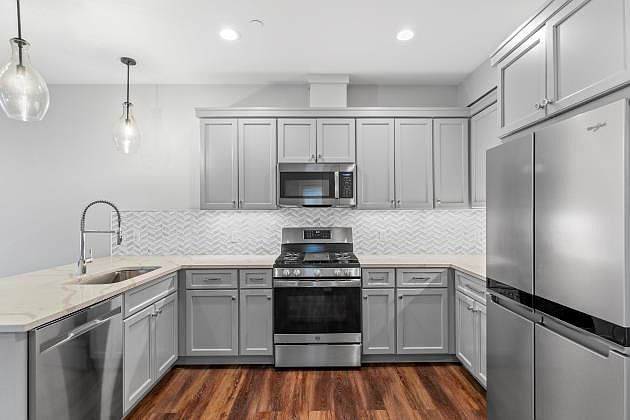 "Kenwood" - 2BR / 2 & 1/2 BA @ 96 East Ave