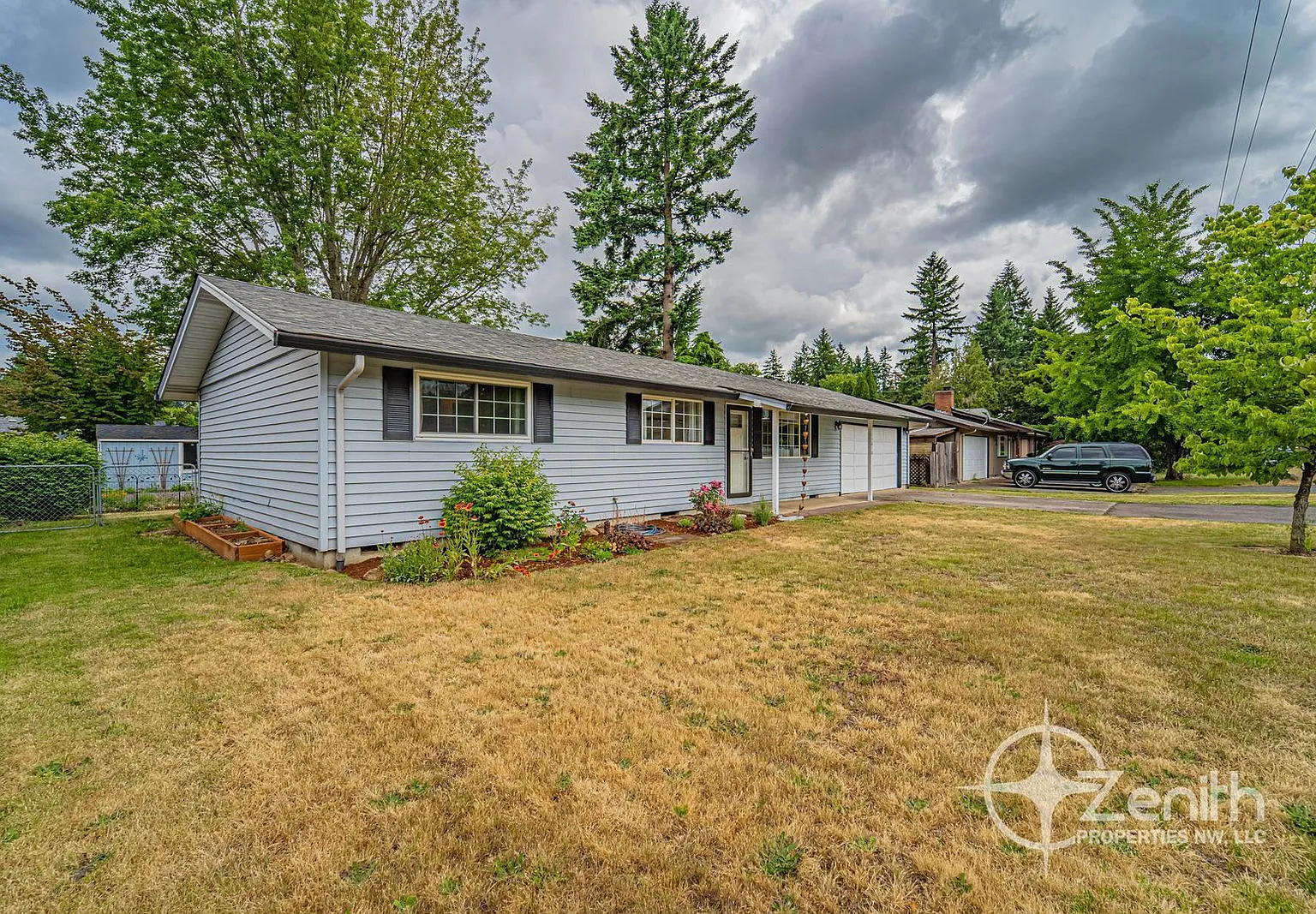 3 bed, 1.0 bath, 1008 sqft, $2,495 — Photo 4