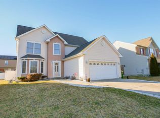 66 La Costa Dr, Egg Harbor Township, NJ 08234