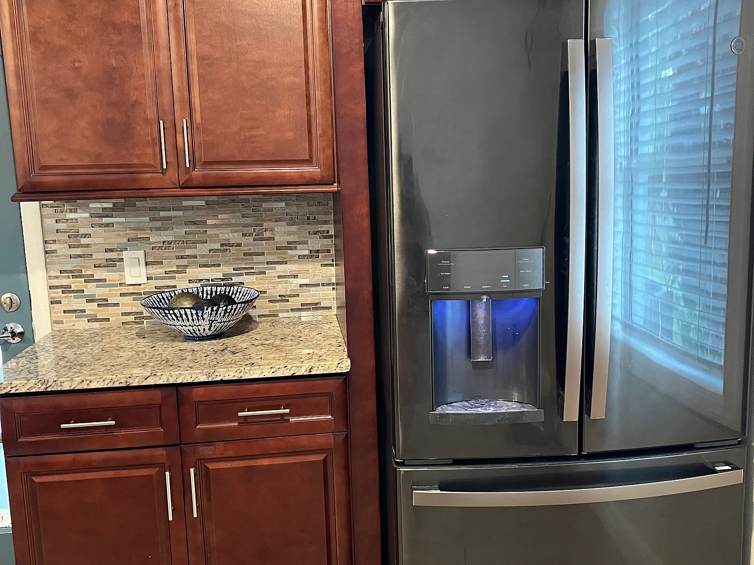 3 bed, 1316 sqft, $2,850 — Photo 3