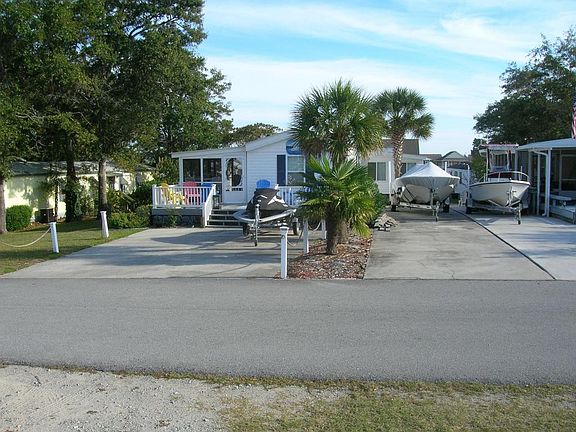 2nd image of 105 Snow Goose Ln