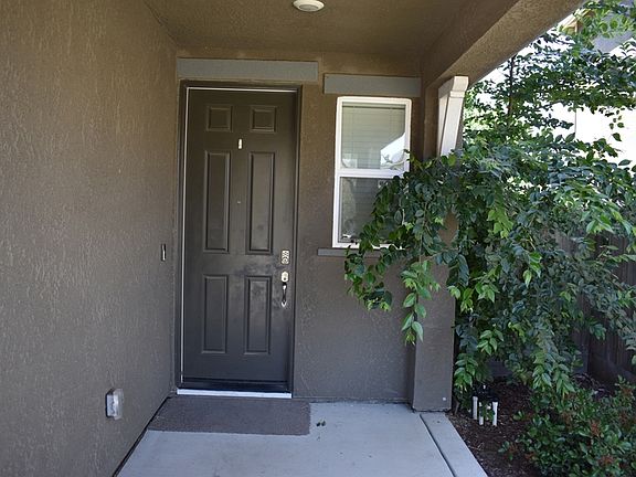 3rd image of 389 Shafer Ave