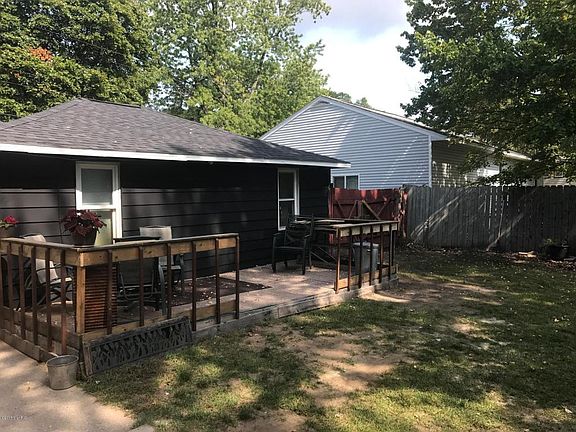 3rd image of 2439 E Laketon Ave