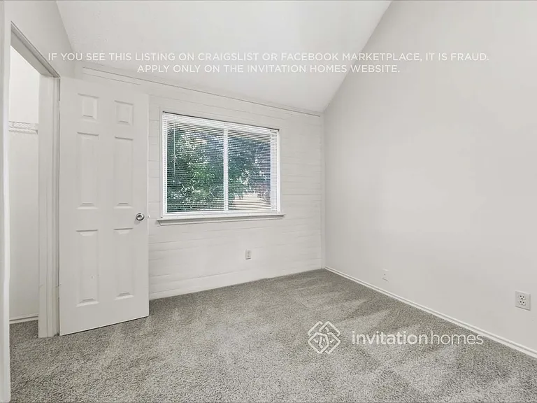 10514 Wayward Wind Ln — Photo 19