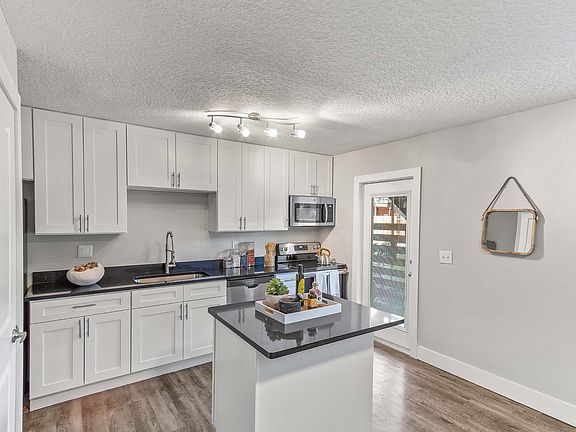 2nd image of 1711 Semoran North Cir #4