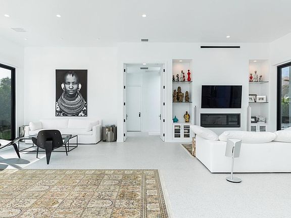 4th image of 70445 Mottle Cir