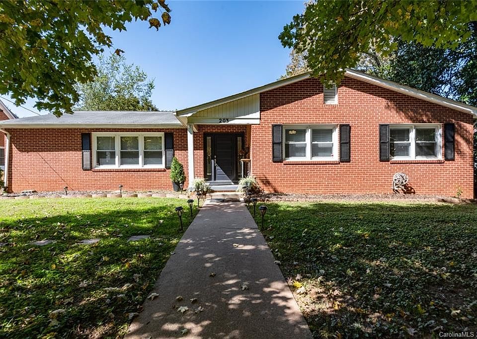 1st image of 203 Valdese Ave