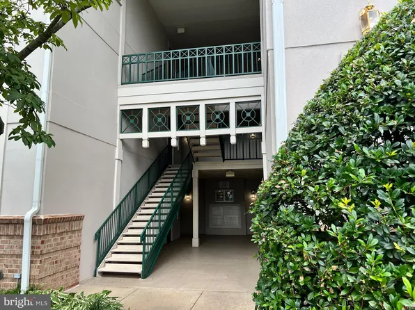12009 Taliesin Pl APT 36, Reston, VA 20190