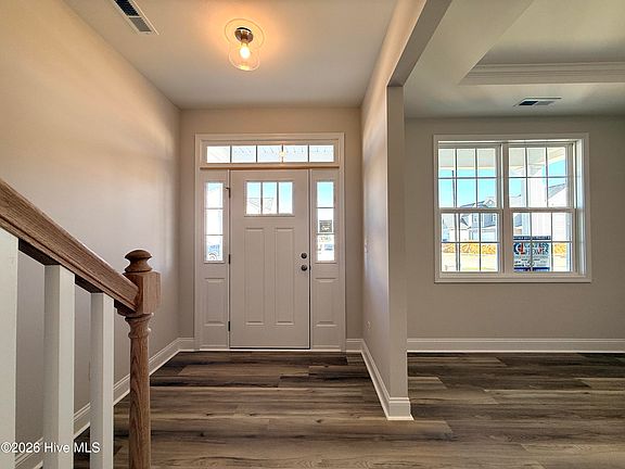 3rd image of 240 Ironbark Drive