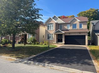 10 Tierney Dr, Ottawa, ON K2J4W2