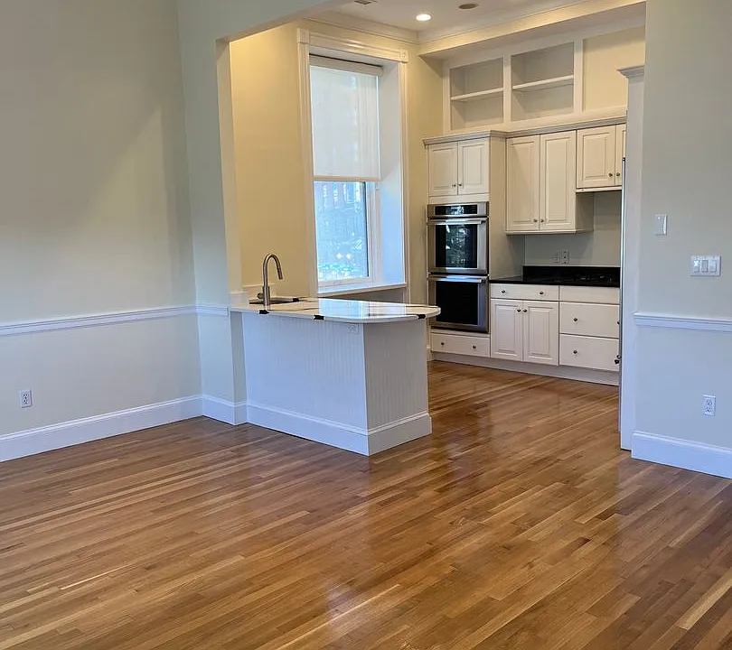 22 Beacon St #2