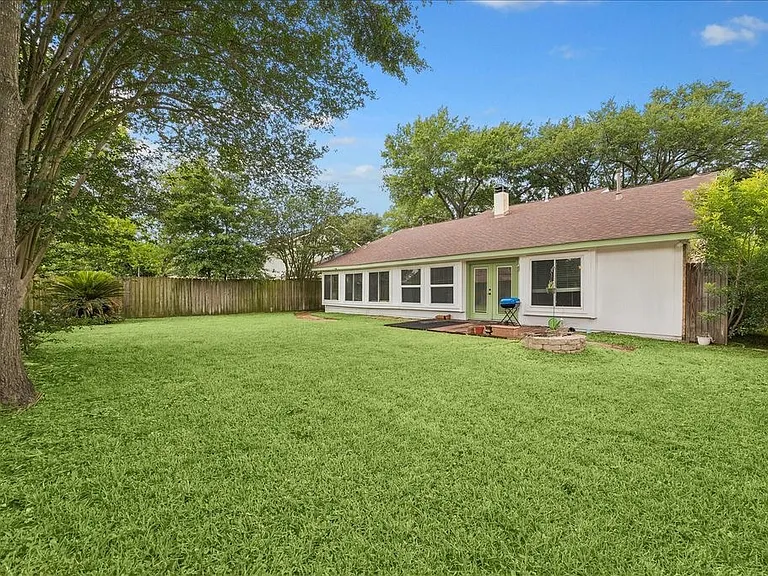 10131 Golden Sunshine Dr — Photo 18