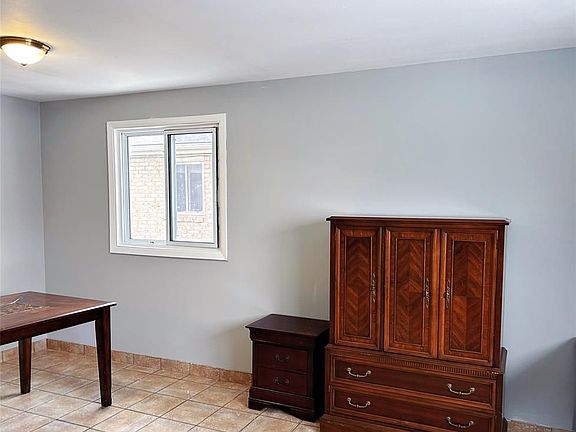 3rd image of 1322 California Ave #3