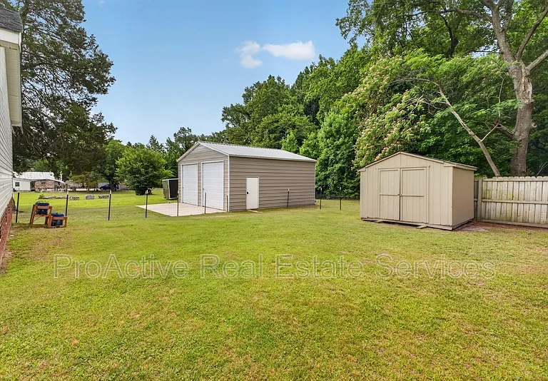 1053 Pitchkettle Rd — Photo 14