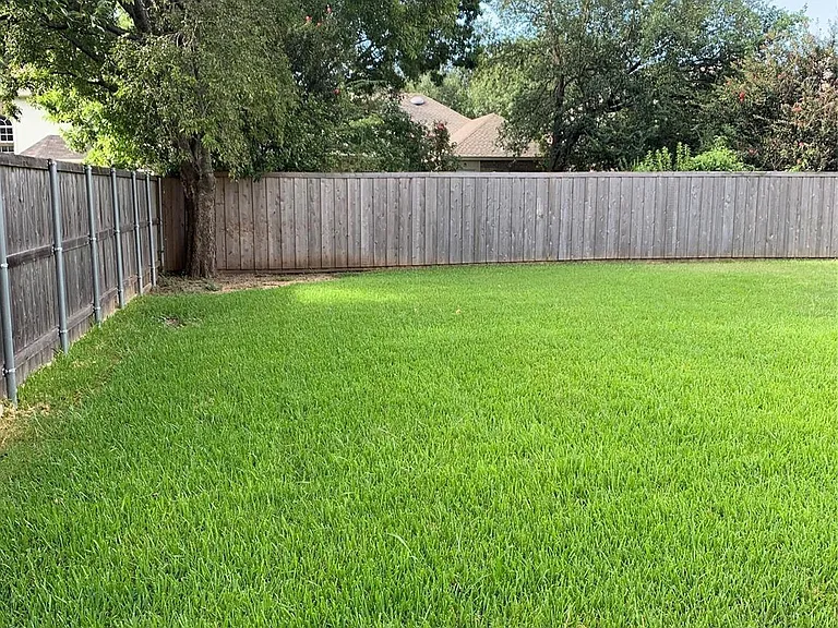 2212 Chasefield Dr — Photo 23