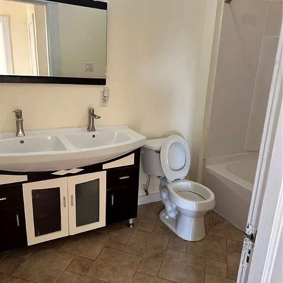 3 E Blake Ln — Photo 10