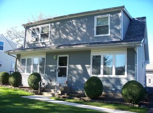 217 Westward Ho Dr, Northlake, IL 60164