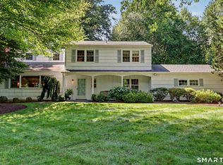 19 Vineyard Ln, Westport, CT 06880