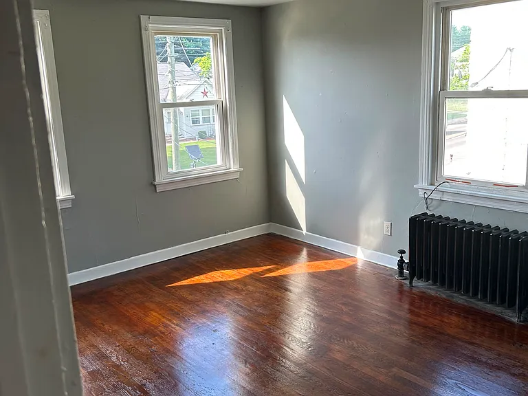 322 Conklin Ave #2 — Photo 18