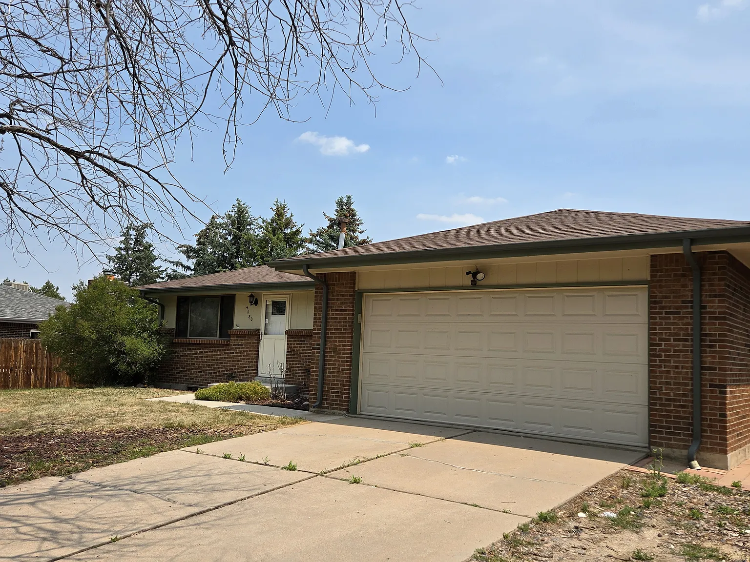 2 bed, 1986 sqft, $1,600 — Photo 1