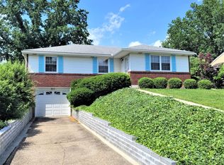 923 Amaryllis Dr, Pittsburgh, PA