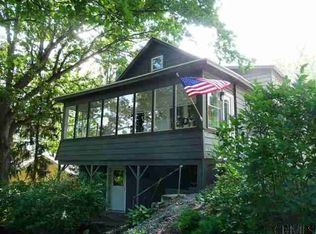 1 Seneca St, Troy, NY 12180