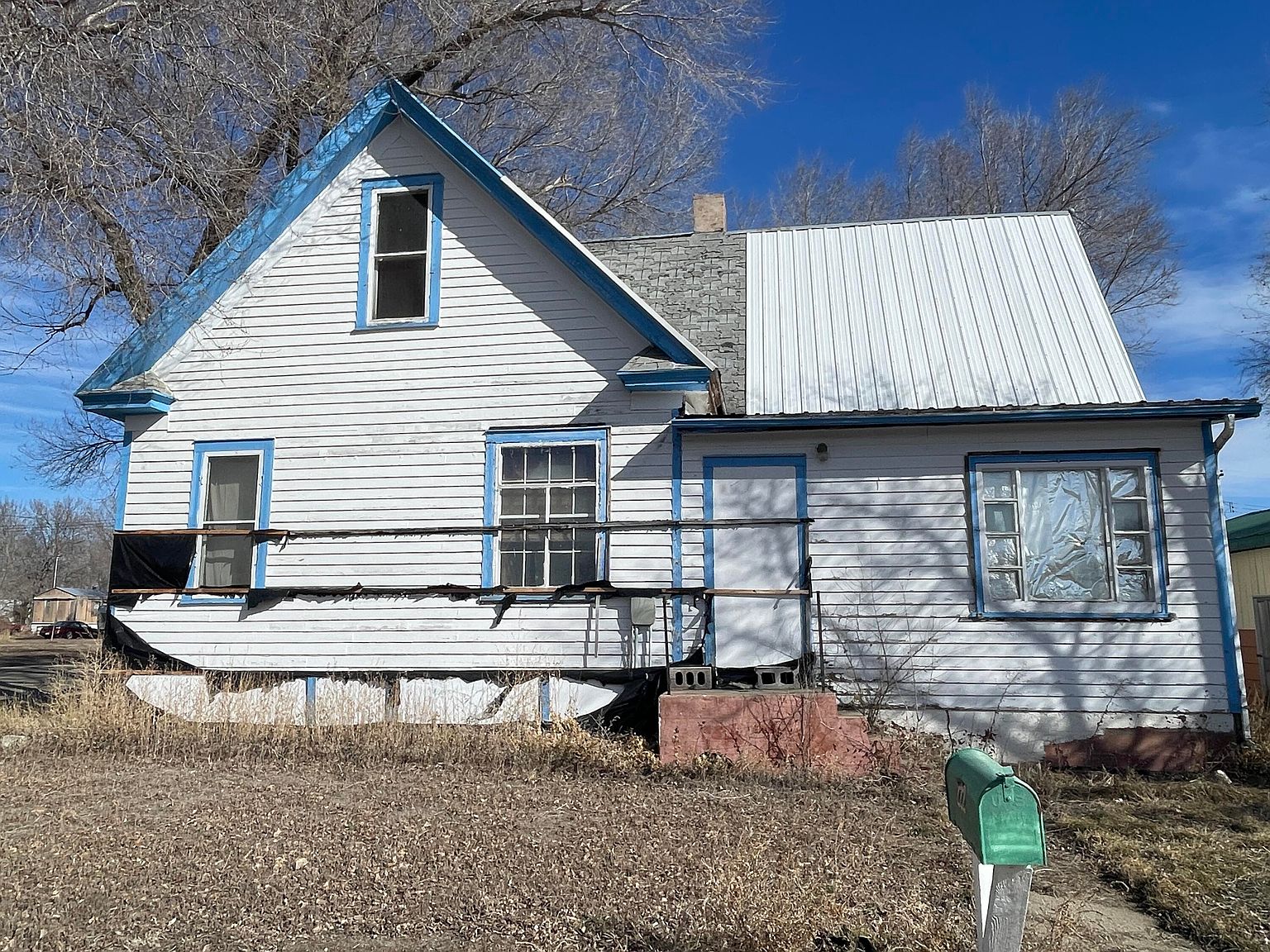 222 8th Ave E, Mobridge, SD 57601 Zillow