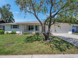 7571 Holly Lake Ln, New Port Richey, FL 34653