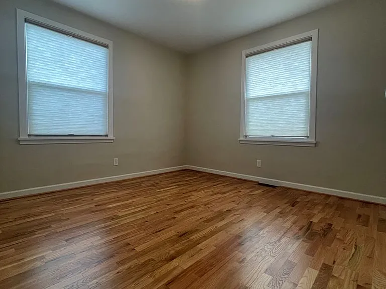1018 Cypress Ln — Photo 12