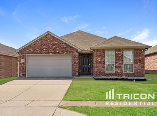 12224 Hunters Crossing Ln, Burleson, TX 76028
