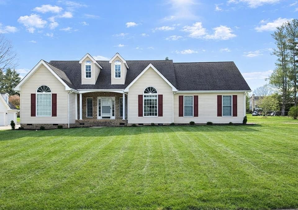 1st image of 212 Chatham Rd