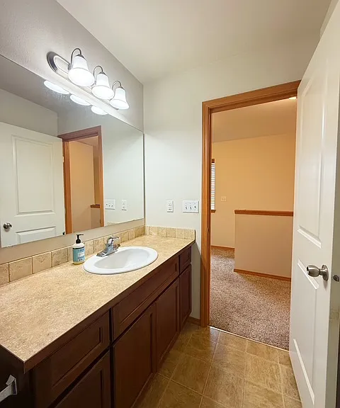 317 NE Miramar Cir #1 — Photo 26