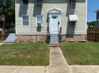 6233 Warrington Dr, New Orleans, LA 70122