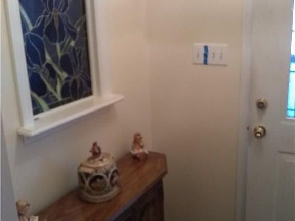 3rd image of 1011 Smithfield Ave