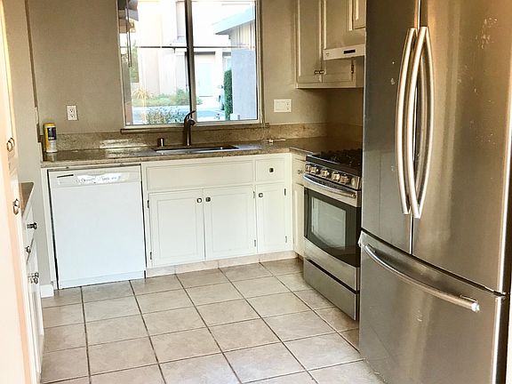 4th image of 3573 Jasmine Cir